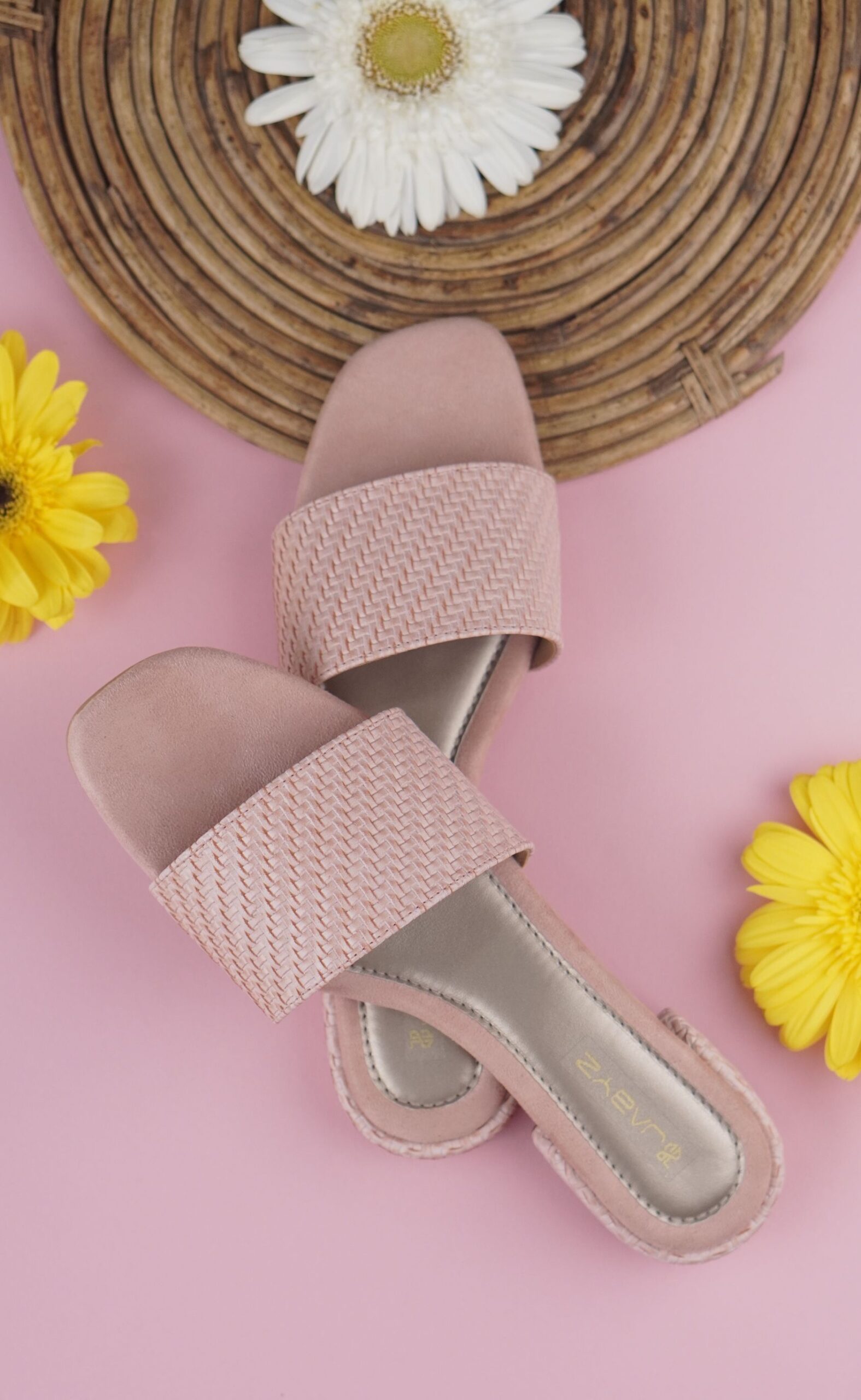 Pink deals sandals flat