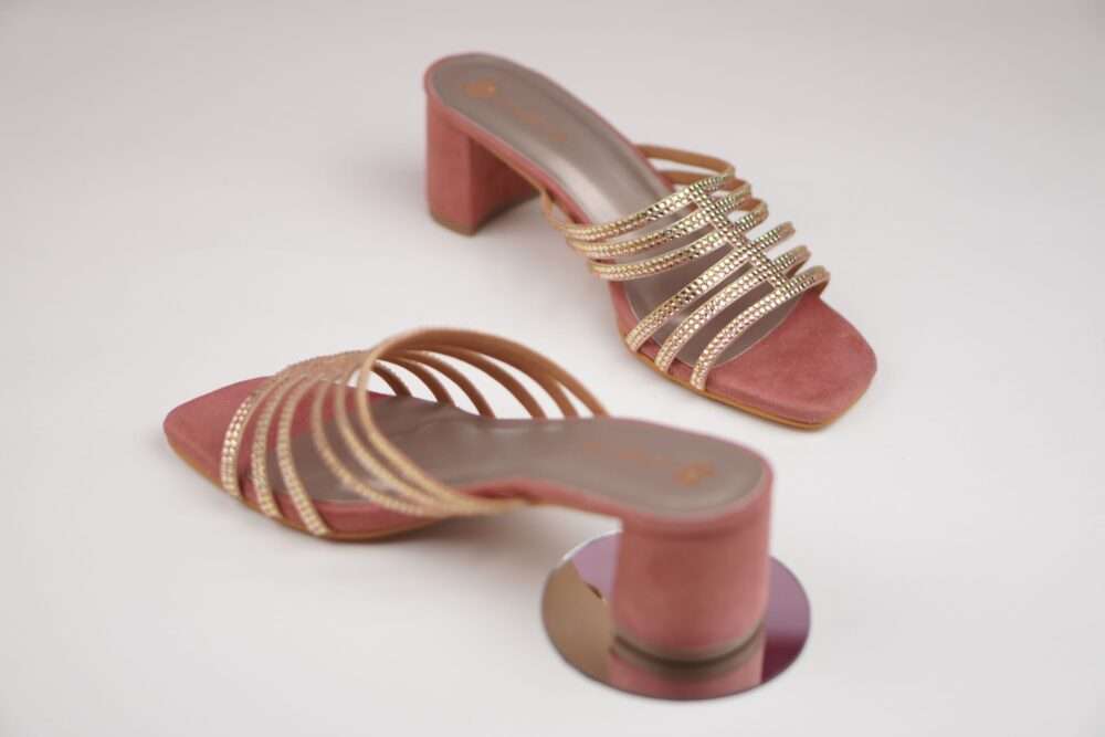 Slides in 6 diamond strap sandals for women