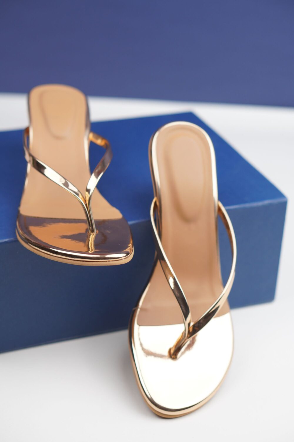 Women's sandal slipons in mirror